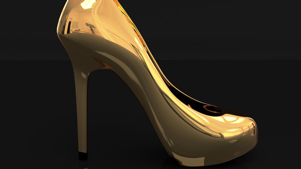 Dazzling  Gold Heels: The Perfect Statement Piece 2024